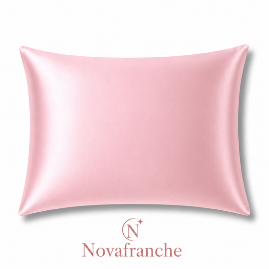 Novafranche® Seidenkissenbezug – Weniger Frizz & strahlende Haut über Nacht.